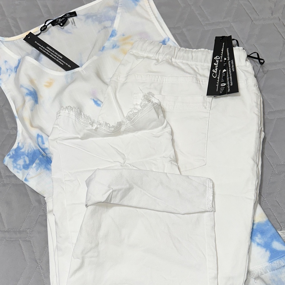 Sz.L⭐️NWT Charlie B White Bengaline Crinkle Drawstring Shark Bite Hem Pant